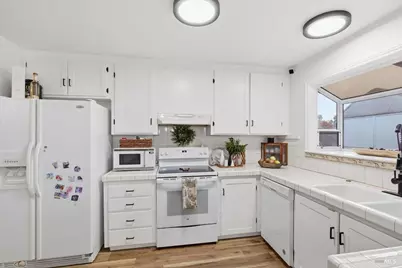 615 Chyrl Way, Suisun City, CA 94585 - Photo 10