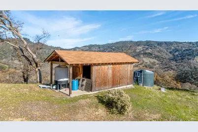 6620 Robinson Creek Road, Ukiah, CA 95482 - Photo 12