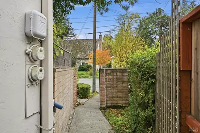 1213 Fair Oaks Avenue, Santa Rosa, CA 95404 - Photo 24