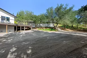 210 Burgundy Rd, Healdsburg, CA 95448 - Photo 40