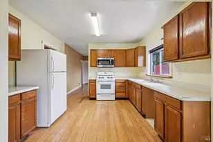 1127 Cleveland Ave, Santa Rosa, CA 95401 - Photo 4