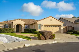 1006 Champion Pl, Vacaville, CA 95687 - Photo 4