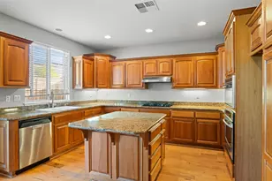 1006 Champion Pl, Vacaville, CA 95687 - Photo 14