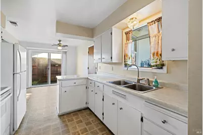 2825 Seneca Lane, Santa Rosa, CA 95403 - Photo 18