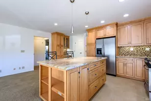 36 Shannon Ct, Novato, CA 94949 - Photo 8