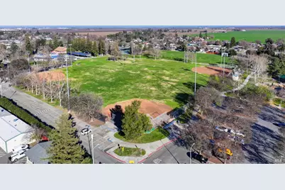 255 E Chestnut Street, Dixon, CA 95620 - Photo 76