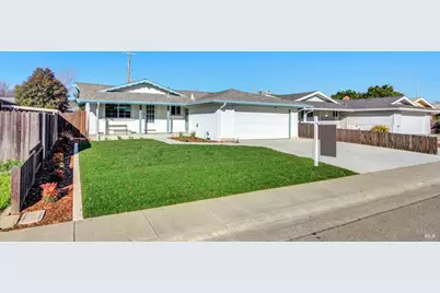 255 E Chestnut Street, Dixon, CA 95620 - Photo 8