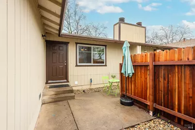 724 Agnew Place, Santa Rosa, CA 95401 - Photo 2