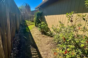 10845 Rio Ruso Dr, Windsor, CA 95492 - Photo 8