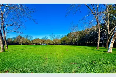 10845 Rio Ruso Drive, Windsor, CA 95492 - Photo 6