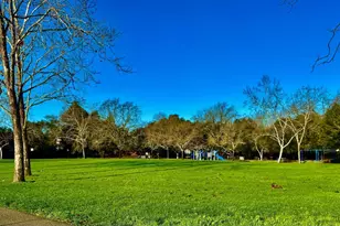 10845 Rio Ruso Dr, Windsor, CA 95492 - Photo 12