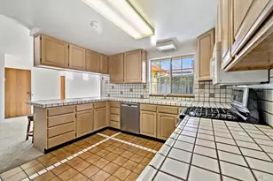 6 Oakhurst Pl, Santa Rosa, CA 95409 - Photo 14