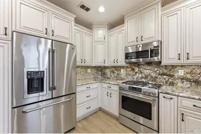 94 S Newport Drive, Napa, CA 94559 - Photo 16