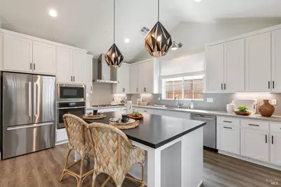 2056 Wine Country Avenue, Napa, CA 94558 - Photo 2