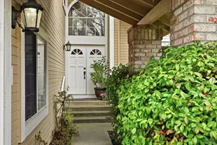 327 Blazing Star Ct, Windsor, CA 95492 - Photo 2