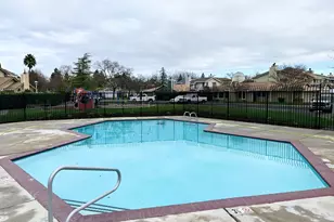 107 Freedom Ct, Vacaville, CA 95687 - Photo 28