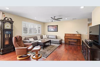 214 Arrowhead Drive, Vacaville, CA 95687 - Photo 16