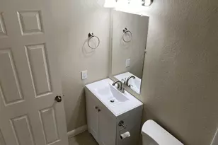 172 W Catamaran Cir, Pittsburg, CA 94565 - Photo 16