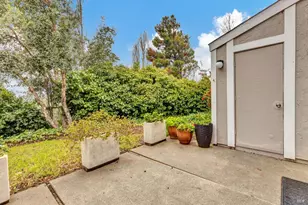 900 Southampton Rd, Benicia, CA 94510 - Photo 18