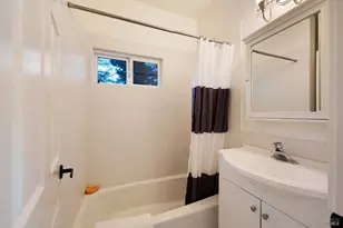 2557 Trinity Rd, Glen Ellen, CA 95442 - Photo 32