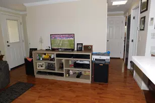 700 E Gobbi St, Ukiah, CA 95482 - Photo 8