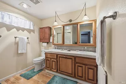 18701 Glenwood Road, Hidden Valley Lake, CA 95467 - Photo 20