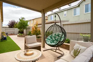 212 Water Lily Cir, Vacaville, CA 95687 - Photo 32