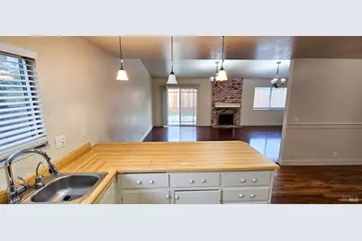 709 Capistrano Drive, Suisun City, CA 94585 - Photo 16