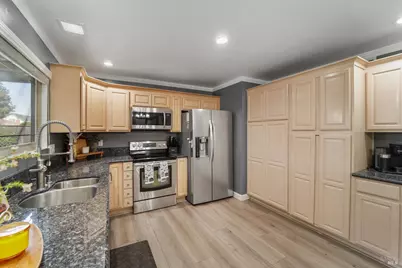 113 Richard Place, Vacaville, CA 95687 - Photo 12