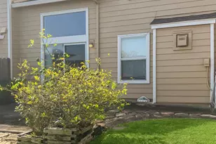 154 Outrigger Dr, Vallejo, CA 94591 - Photo 2