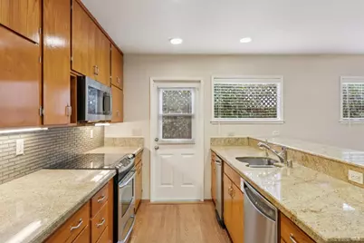 561 Olive Avenue, Novato, CA 94945 - Photo 18