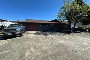 554 Keys Blvd, Clearlake Oaks, CA 95423 - Photo 2