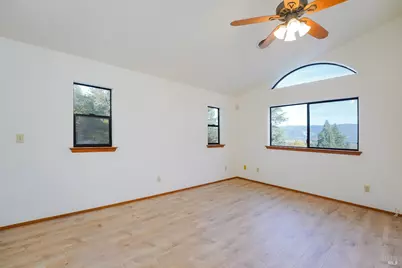 301 Toyon Road, Ukiah, CA 95482 - Photo 20
