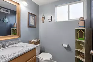 328 N Alamo Dr, Vacaville, CA 95688 - Photo 20