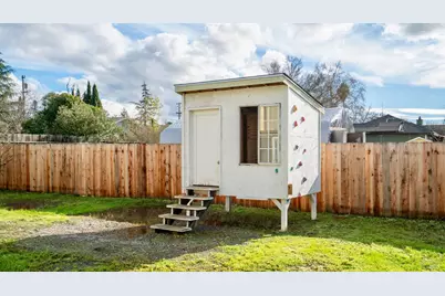 1680 Russell Avenue, Santa Rosa, CA 95403 - Photo 32