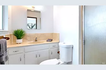 1680 Russell Avenue, Santa Rosa, CA 95403 - Photo 14