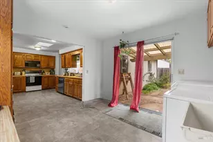 911 Harold Ln, Healdsburg, CA 95448 - Photo 14