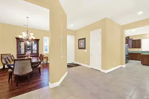 681 Canterbury Cir, Vacaville, CA 95687 - Photo 8