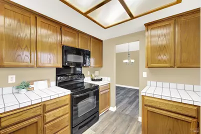 401 Northampton Drive, American Canyon, CA 94503 - Photo 24