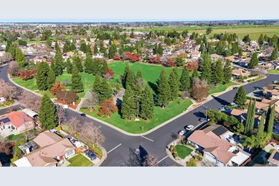 442 Stonewood Drive, Vacaville, CA 95687 - Photo 36