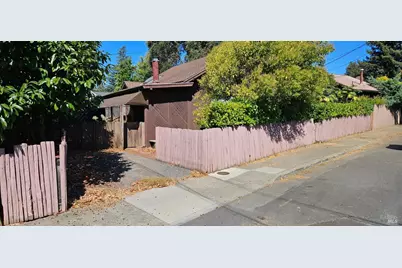 523 Center Street, Healdsburg, CA 95448 - Photo 6