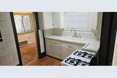 523 Center Street, Healdsburg, CA 95448 - Photo 16