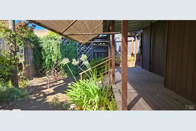 523 Center Street, Healdsburg, CA 95448 - Photo 26