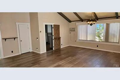 523 Center Street, Healdsburg, CA 95448 - Photo 12