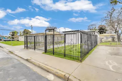 1517 2nd Street, Richmond, CA 94801 - Photo 2