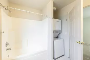 2131 Naomi Pl, Santa Rosa, CA 95403 - Photo 16