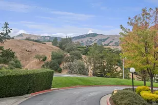 211 Danielle Dr, San Rafael, CA 94903 - Photo 26