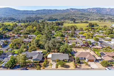 1251 Garden Avenue, Saint Helena, CA 94574 - Photo 1