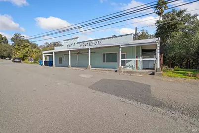 840 N Cloverdale Boulevard, Cloverdale, CA 95425 - Photo 12