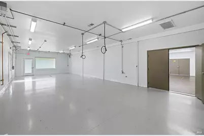 840 N Cloverdale Boulevard, Cloverdale, CA 95425 - Photo 20